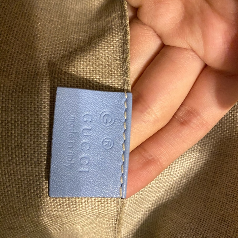 Authentic Blue Gucci handbag - Picture 5 of 7